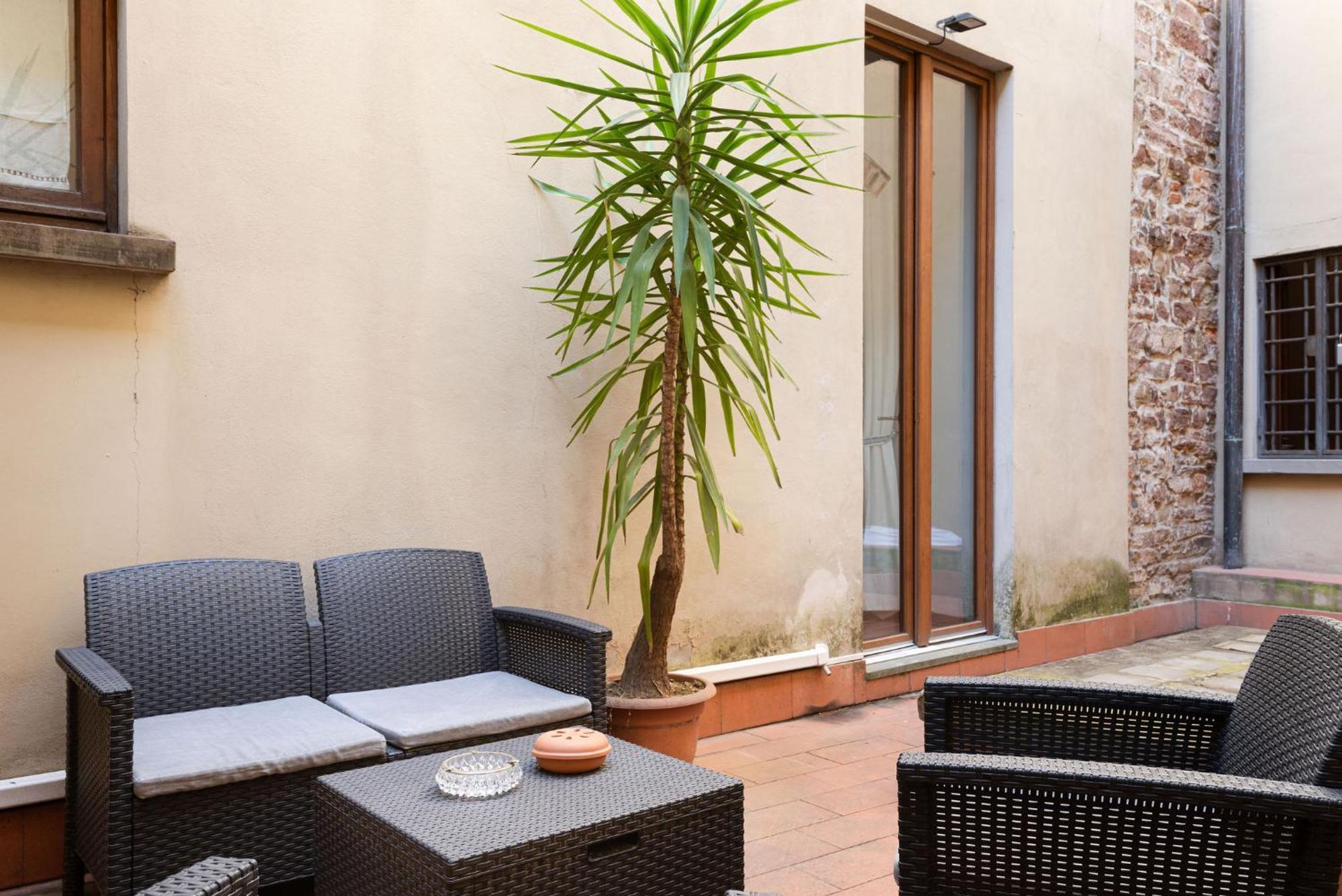 Signoria Apartment With Patio Firenze Eksteriør billede