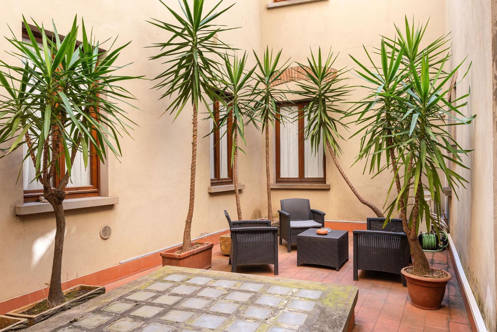 Signoria Apartment With Patio Firenze Eksteriør billede