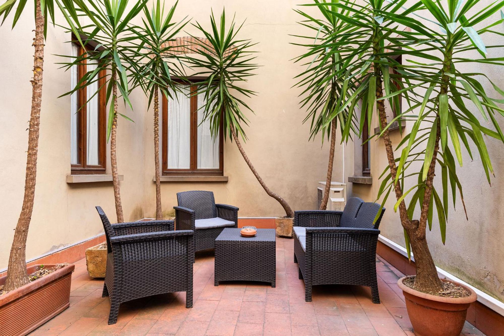 Signoria Apartment With Patio Firenze Eksteriør billede