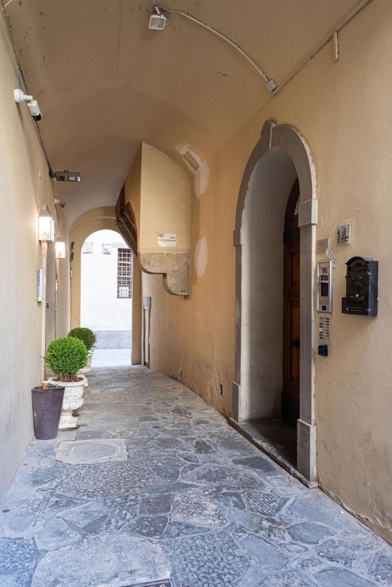 Signoria Apartment With Patio Firenze Eksteriør billede